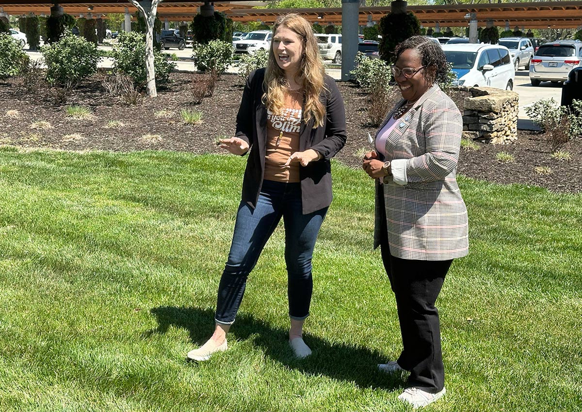 Laura Noll Crossley, artist for Parade of Hearts in Kansas City, speaks with Kauffman Foundation President and CEO Dr. DeAngela Burns-Wallace about the heart.