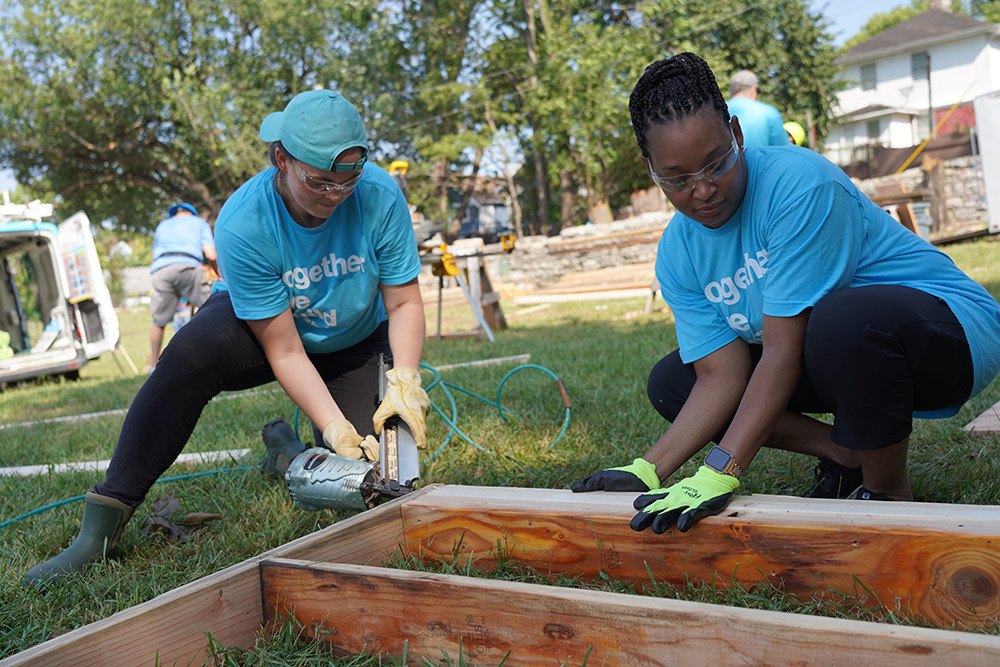 Kauffman associates volunteer at Habitat for Humanity
